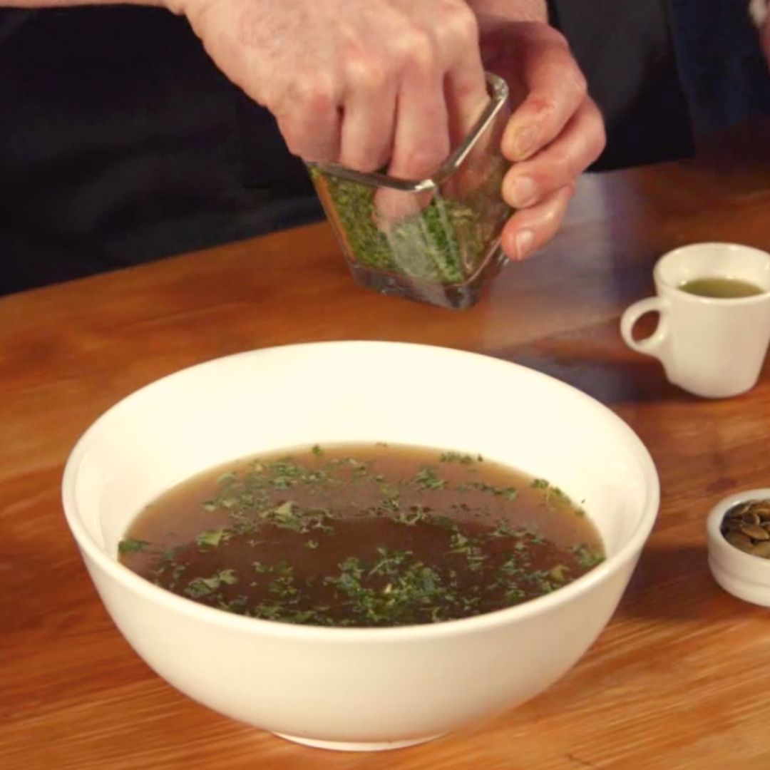 Bouillon de légumes maison et bon pour nous
