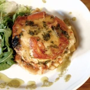 Lasagne végétarienne colorée et délicieuse